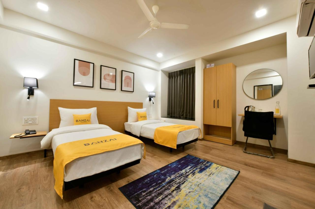 Banzai Rooms 纳西克 外观 照片