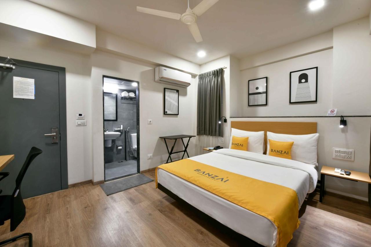 Banzai Rooms 纳西克 外观 照片