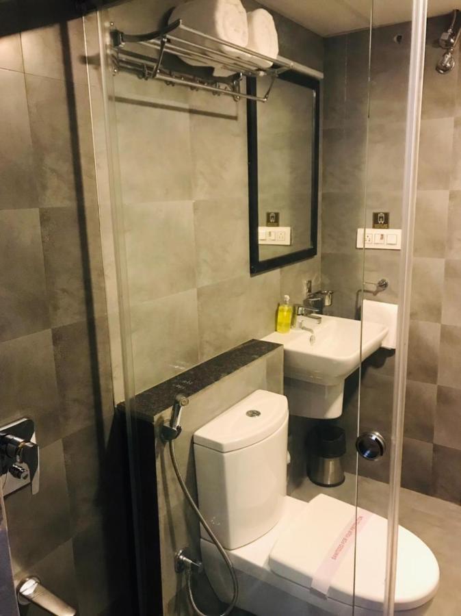 Banzai Rooms 纳西克 外观 照片