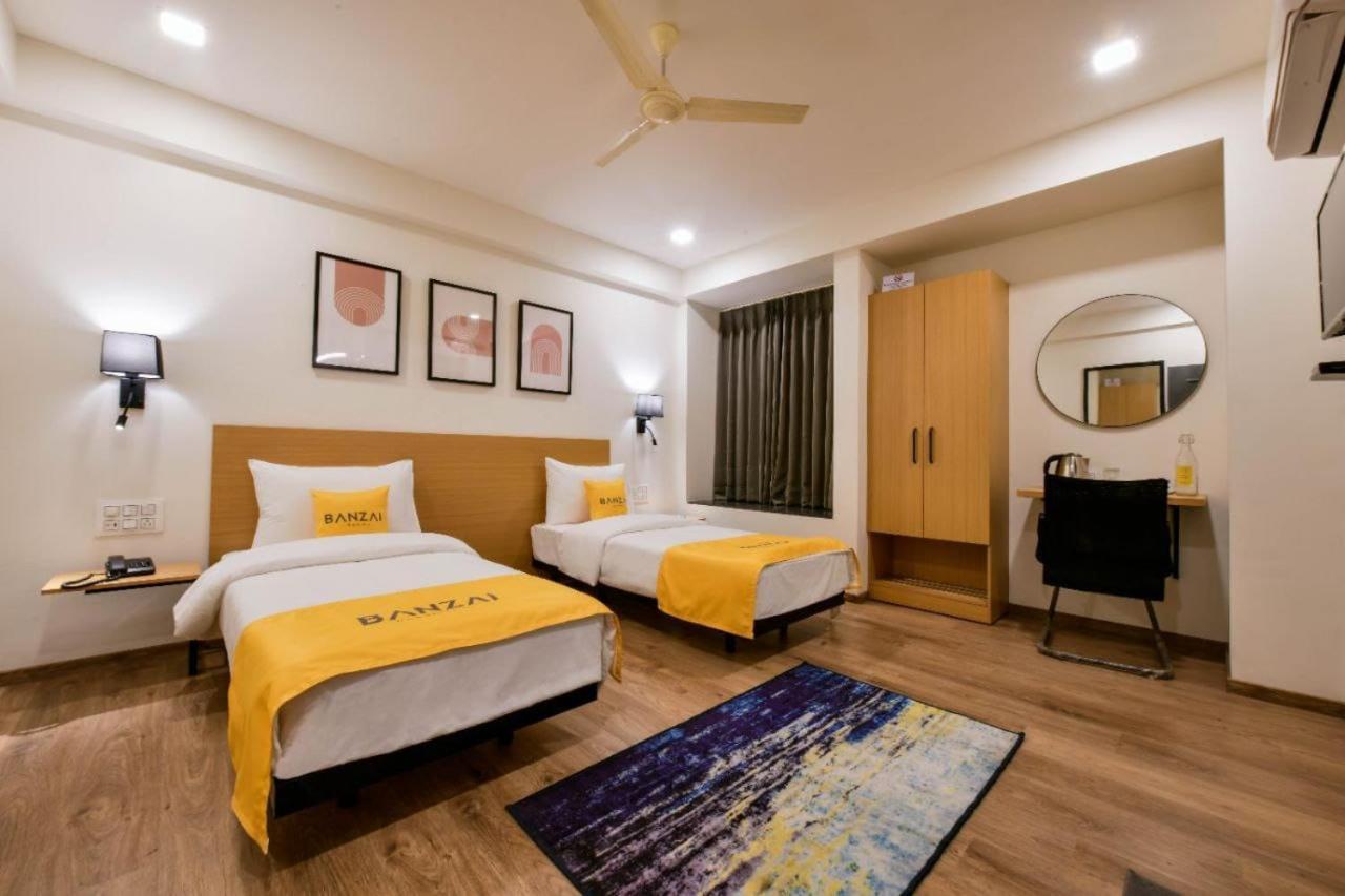 Banzai Rooms 纳西克 外观 照片