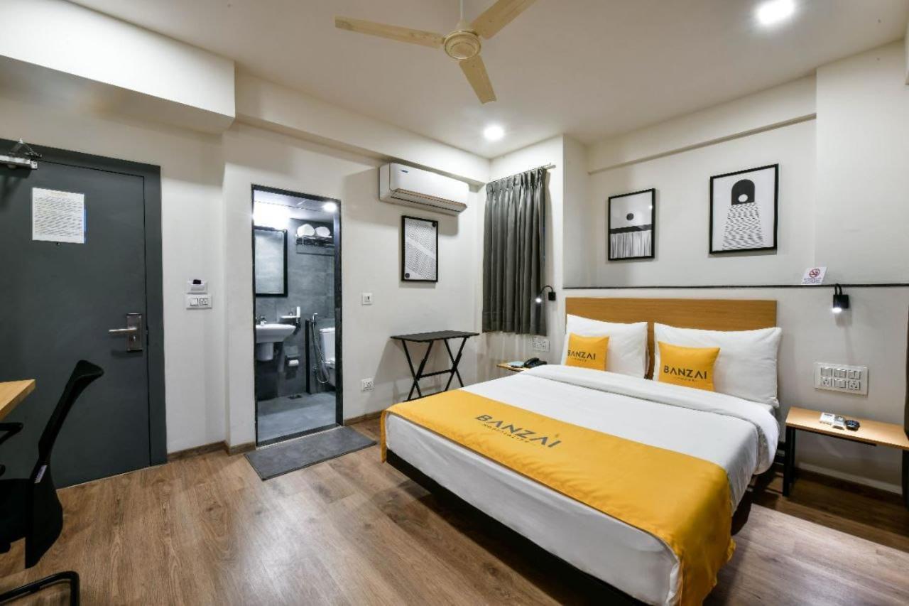 Banzai Rooms 纳西克 外观 照片