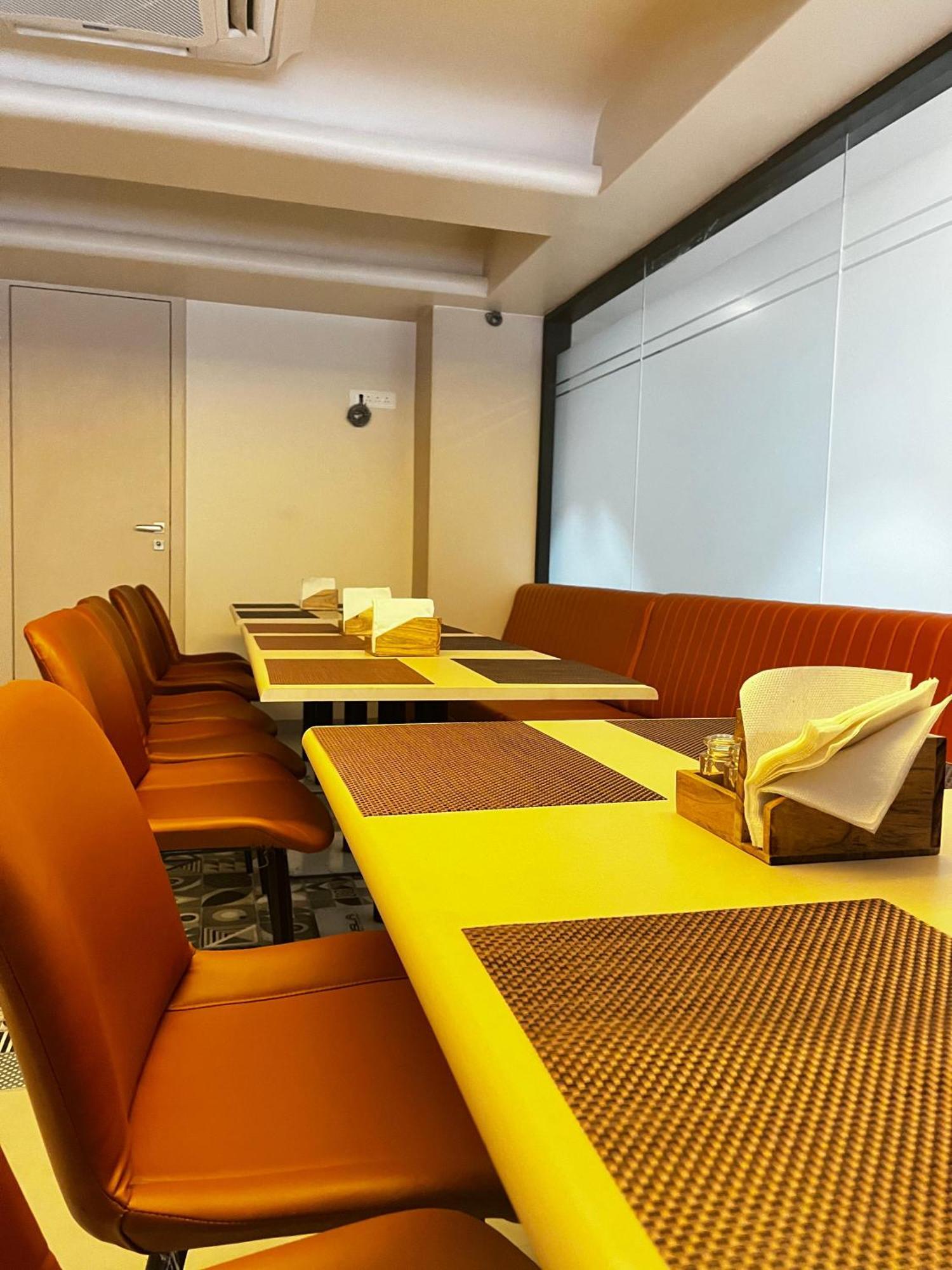 Banzai Rooms 纳西克 外观 照片